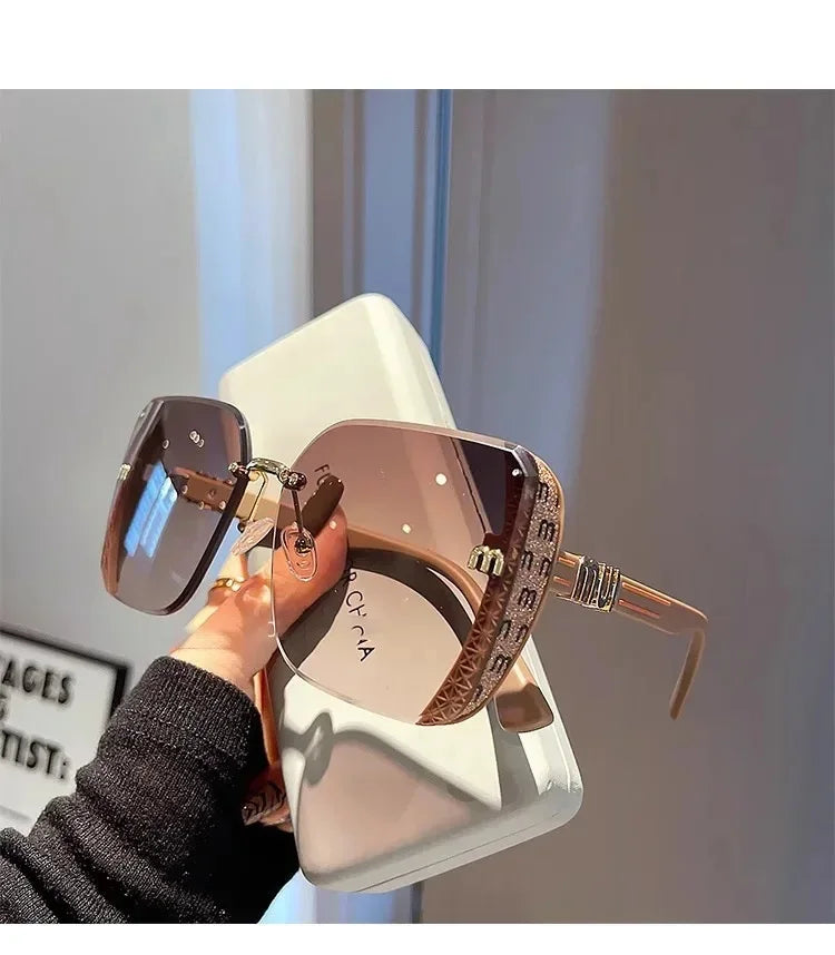 QVQV Fashion Oversized Square Sunglasses Women 2026 New Side Frame Letters Luxury Brand Sun Glasses Trendy Driving Eyeglasses