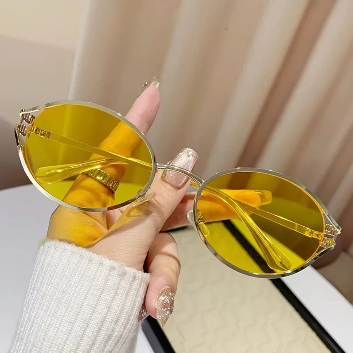 1Pc Trendy and Fashionable Metal Oval Frame Women's Sunglasses, a Must-Have Fashion Accessory for Parties, Beach Vacations
