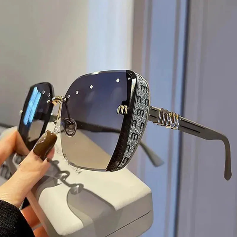 QVQV Fashion Oversized Square Sunglasses Women 2026 New Side Frame Letters Luxury Brand Sun Glasses Trendy Driving Eyeglasses