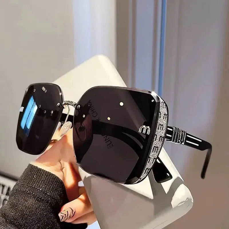 QVQV Fashion Oversized Square Sunglasses Women 2026 New Side Frame Letters Luxury Brand Sun Glasses Trendy Driving Eyeglasses